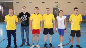 В Аликовском районе прошли зональные соревнования по волейболу в рамках Спартакиады работников органов местного самоуправления