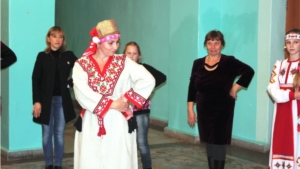 В «Ночь искусств» в Порецком РДК прошел мастер-класс по народным танцам