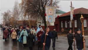 Крестный ход в день празднования Казанской иконы Божией Матери