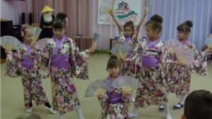 В рамках года Японии в России воспитанники МБДОУ "Детский сад №6 "Сказка" отправились в страну восходящего солнца