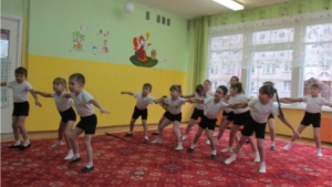 «Воспитание учащихся танцами» - открытое занятие и районный семинар хореографов Дома детского творчества