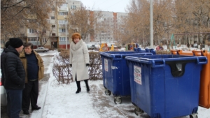 Рабочая группа во главе с Ольгой Чепрасовой провела очередное обследование дворовых территорий и улиц Новочебоксарска