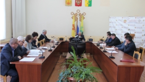 Сегодня в зале заседаний администрации Шемуршинского района состоялось внеочередное двадцать третье заседание Шемуршинского районного Собрания депутатов третьего созыва