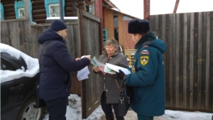 Профилактика пожаров: в Ленинском районе Чебоксар проходят регулярные обходы улиц частного сектора