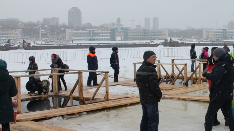 В Крещенских купаниях приняли участие депутаты Чебоксарского городского Собрания депутатов