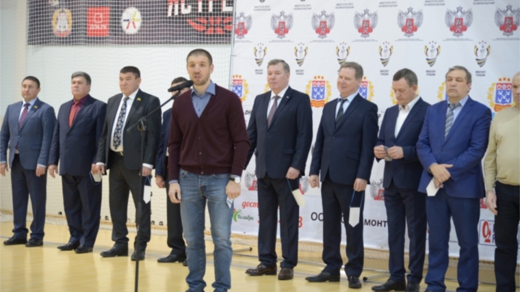В Чебоксарах проходит первенство Центрального Совета физкультурно-спортивного общества Профсоюзов «Россия» по боксу