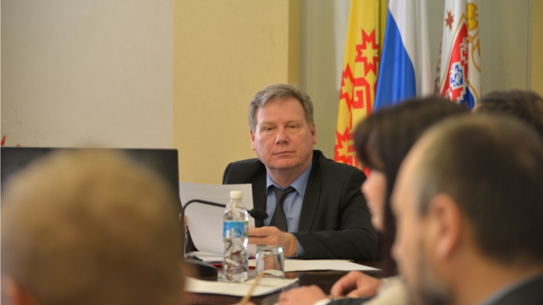 Евгений Кадышев провел заседание Президиума Чебоксарского городского Собрания депутатов
