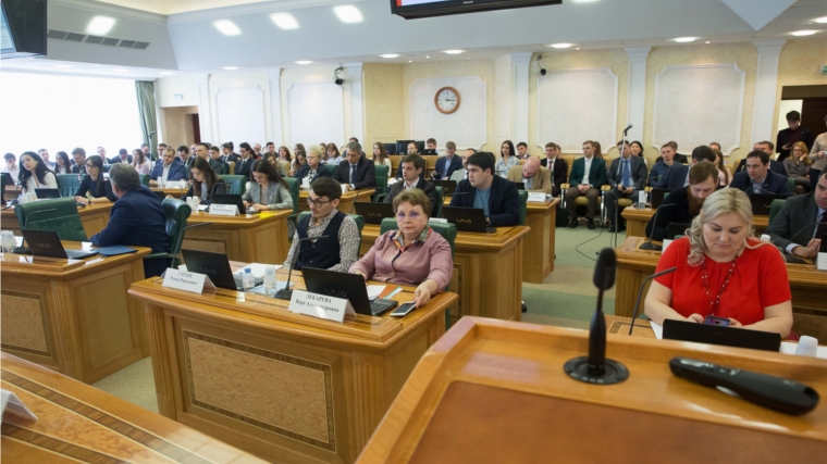 Роли молодежи в реализации нацпроектов обсудили в рамках круглого стола в Комитете Совета Федерации