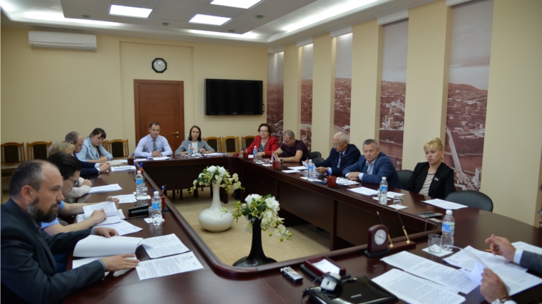 Члены постоянной комиссии по местному самоуправлению и депутатской этике рассмотрели проекты решений