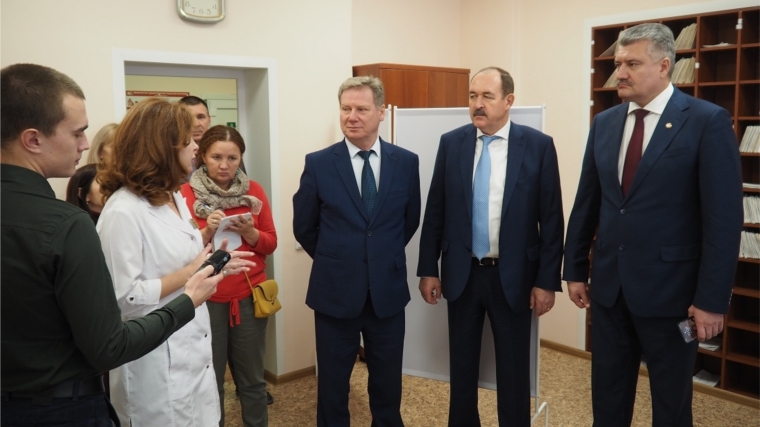 Евгений Кадышев принял участие в открытии здравпункта на территории АО «ЧПО имени В.И. Чапаева»