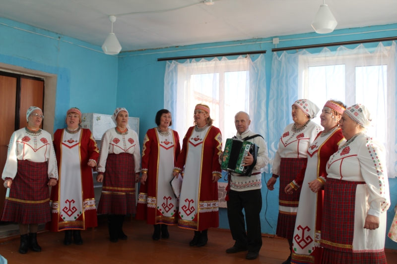 День матери в сельском клубе. Ачакасинское сельское поселение Канашского района. Ачакасинское сельское поселение Канашского района фотоархив. Деревня Елмачи Канашского района. Деревня Аслыялы Канашского района Чувашской Республики.