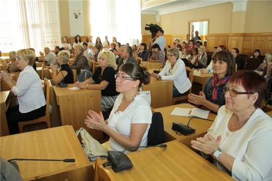 В Книгу рекордов России и Европы внесено спортивное достижение города Чебоксары - «Зарядка со звездой»