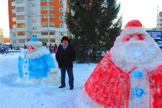 Дворовый новогодний праздник от депутата Олега Скворцова