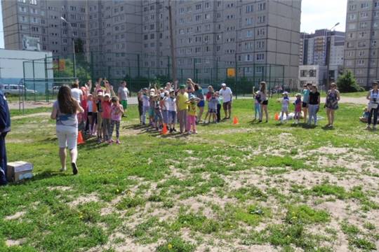 "Веселые старты" и поздравления от Олега Скворцова ко Дню защиты детей для участников пришкольного лагеря