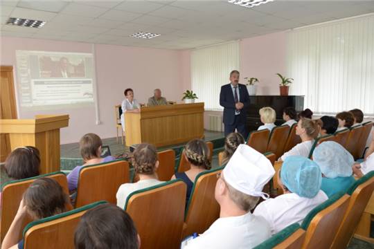 Очередную встречу &quot;Открытый город&quot; глава города Леонид Черкесов провел во Второй городской больнице