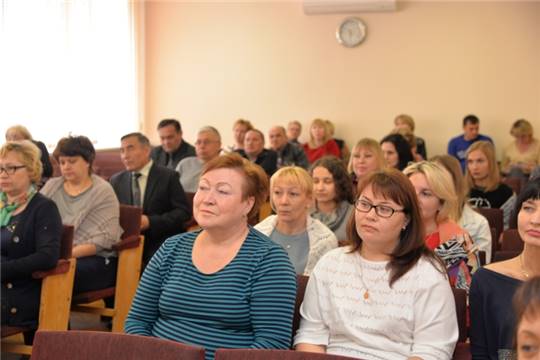 Глава города Ирина Клементьева обсудила актуальные вопросы Единого информационного дня с коллективом Территориального фонда обязательного медицинского страхования Чувашской Республики
