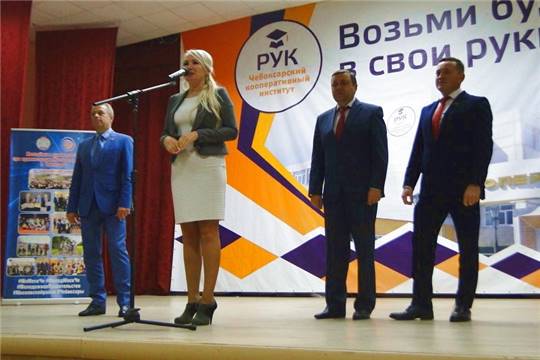 Депутат Чебоксарского городского Собрания депутатов Дмитрий Никоноров принял участие в открытии Школы молодежного актива