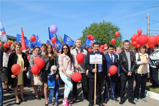 День Победы в Новочебоксарске начался с праздничного шествия