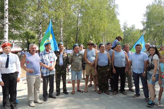 В Новочебоксарске прошел митинг, посвященный Дню Воздушно-Десантных войск РФ