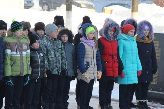 Новочебоксарцы почтили память погибших жителей и защитников блокадного Ленинграда минутой молчания