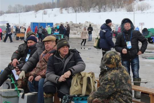 г.Новочебоксарск: дан старт зимнему рыболовному фестивалю «Ловись рыбка - 2017»