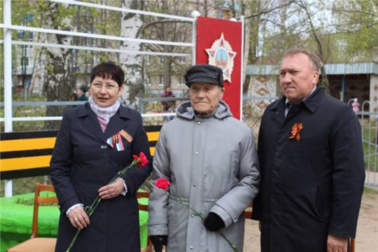 Митинг у обелиска в Ивановском микрорайоне