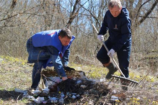 Депутаты НГСД приняли участие в экологическом субботнике