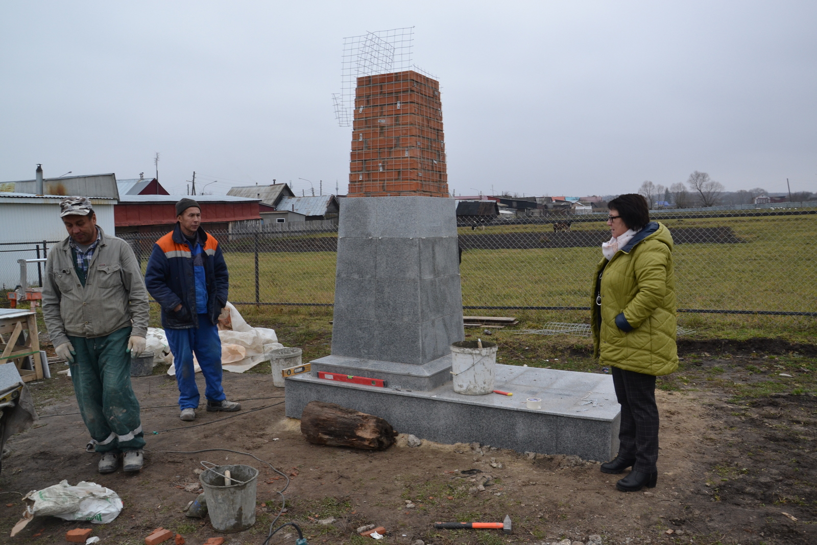 Благоустройство села старые Айбеси. Памятники село старые Айбеси.