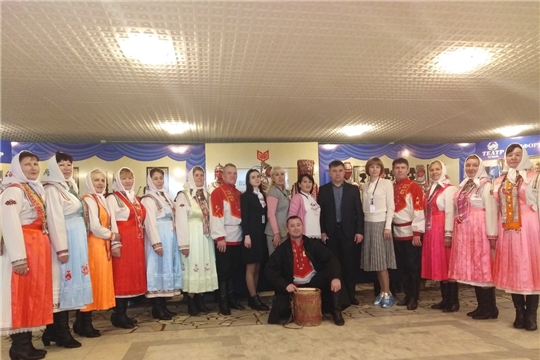 Народный фольклорный ансамбль «Валинкке» Районного Дома Культуры Аликовского района принял участие в IV межрегиональном фестивале национальных культур «Семицветик».