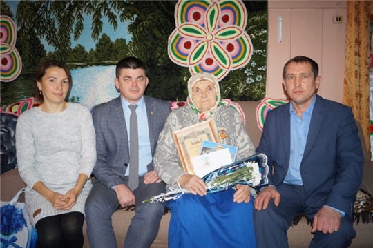 Ветеран труда, труженица тыла, Почетный донор СССР Ольга Григорьевна Родионова отметила 90-летний юбилей