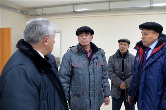Глава администрации района проинспектировал ход строительства сельского клуба