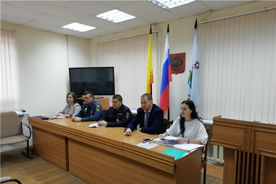Заседание комиссии по делам несовершеннолетних и защите их прав       администрации Чебоксарского района