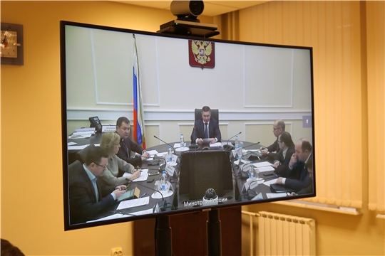 Минстрой России провел совещание в режиме видеоконференцсвязи по вопросам ЖКХ