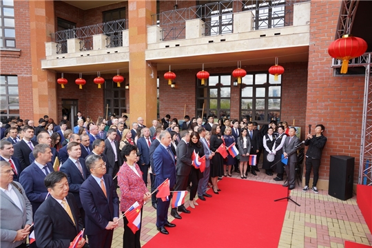 В Генеральном консульстве КНР в Казани прошел официальный прием по случаю 70-летия образования Китайской Народной Республики