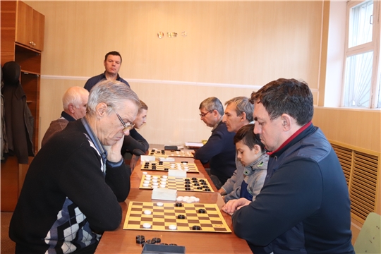 В Алатыре прошёл традиционный турнир по шашкам на призы газеты «Алатырские вести»