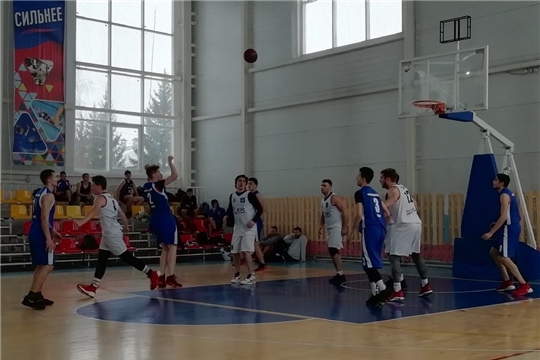 Алатырские баскетболисты вышли в полуфинал республиканских соревнований