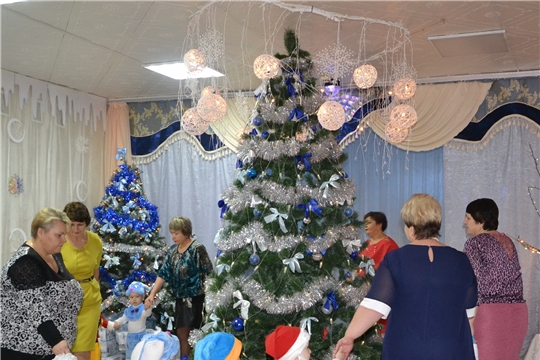 Воспитанников Алатырского отделения специализированного дома ребёнка «Малютка» поздравили с наступающим Новым годом