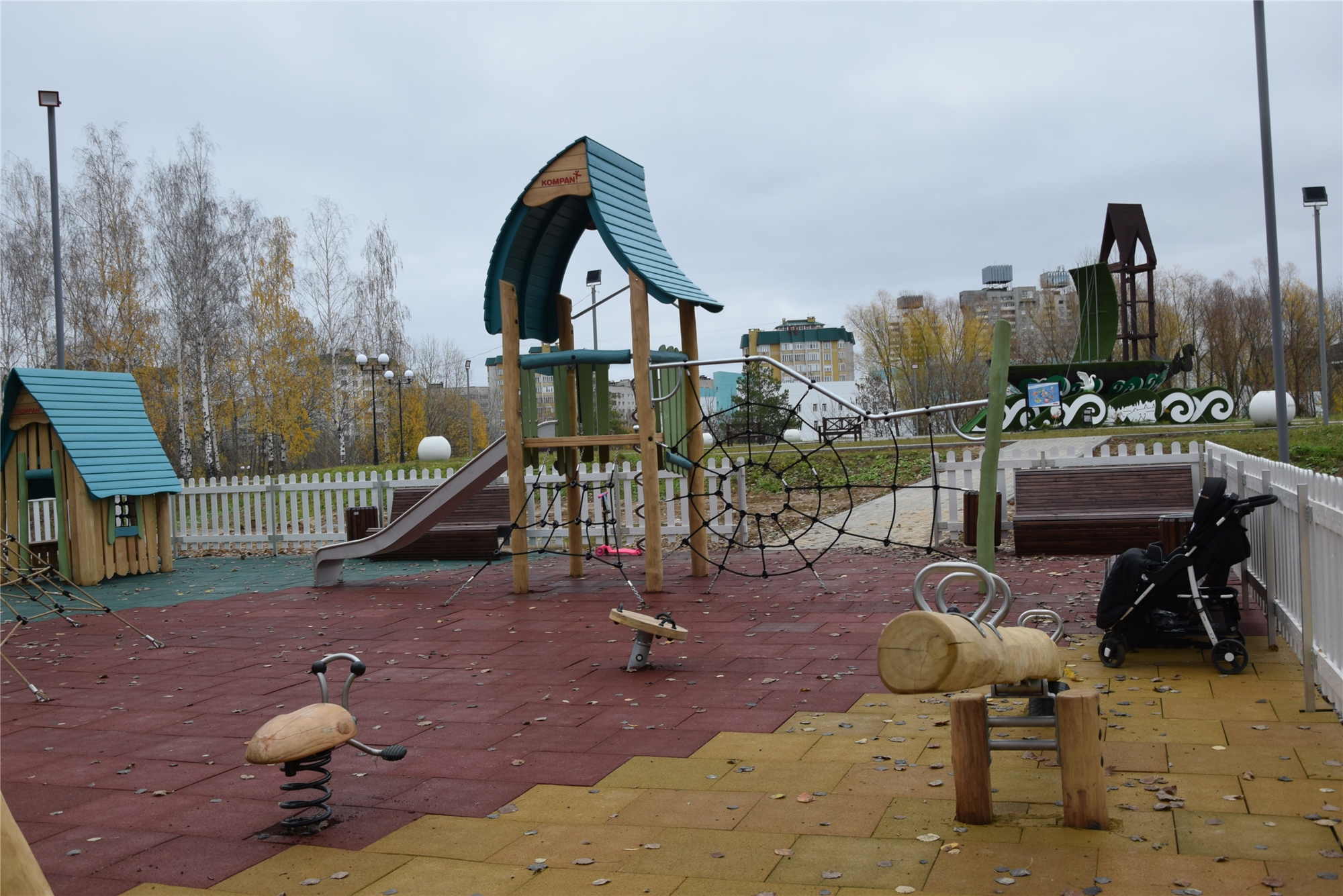 В Чебоксарах установлена детская площадка из экологичных материалов | г.  Чебоксары Чувашской Республики
