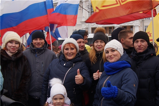 Мы едины: жители и трудящиеся Ленинского района г. Чебоксары приняли участие в праздничном митинге, посвященном Дню народного единства