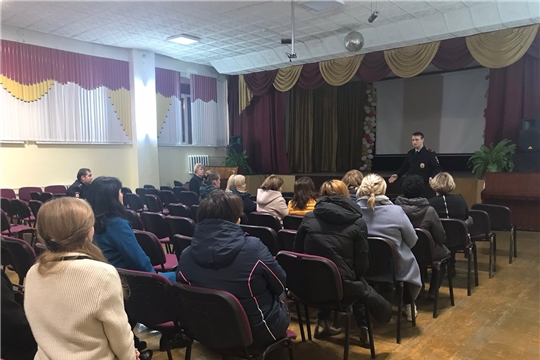 На базе чебоксарской школы № 2 состоятся отчетные встречи участковых уполномоченных полиции