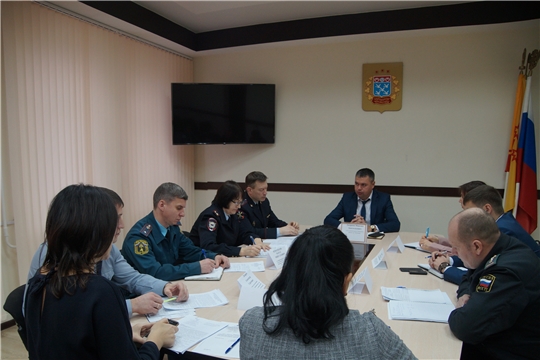 В Ленинском районе обсудили вопросы общественной безопасности и предупреждения правонарушений на административных участках