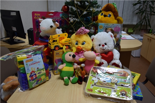 В Московском районе г.Чебоксары стартовала новогодняя благотворительная акция «Любимая игрушка малышу»