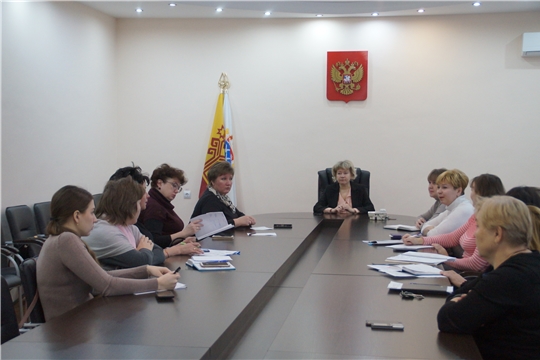 В Калининском районе г.Чебоксары еженедельно проводятся координационные совещания комиссии по делам несовершеннолетних и защите их прав