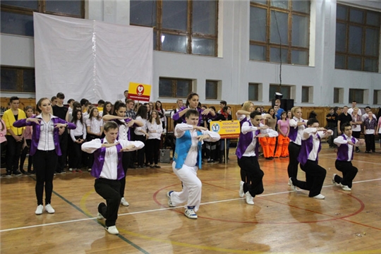 В Московском районе г.Чебоксары состоится конкурс непрофессиональных танцевальных коллективов «Стартинейджер: новогодний бум»