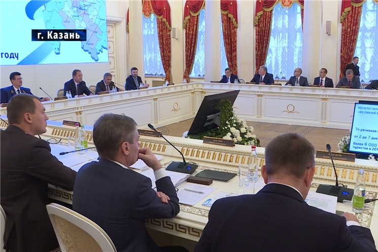 На заседании Совета при Полномочном представители Президента РФ в ПФО обсудили реализацию проекта "Великий Волжский путь".