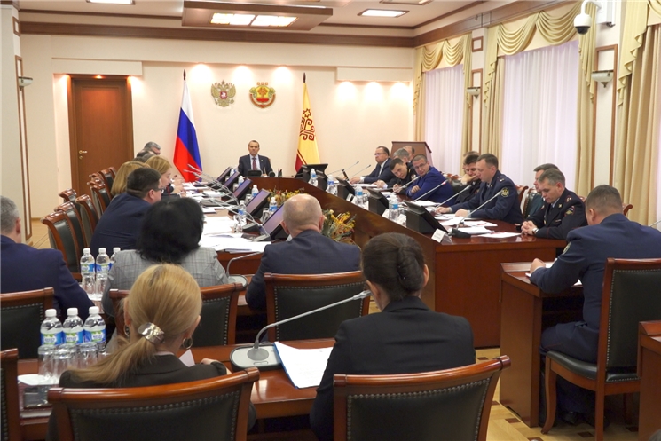Как помочь встать на правильный путь тем, кто был осужден за употребление и распространение наркотиков обсудили в Доме правительства