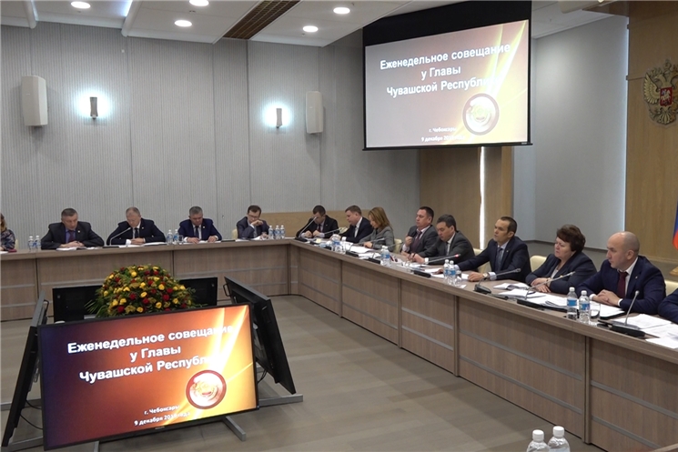 В Доме Правительства обсудили, как решается проблема с очередями в детской инфекционной больнице и жалобы жителей п. Новое Атлашево о низкой температуре в детском саду