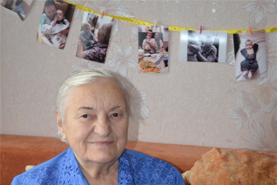 Долгожительница города Шумерля Надежда Сергеевна Мусатова принимала поздравление с 90-летием