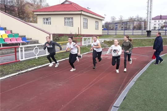 В городе прошли соревнования памяти воспитанника шумерлинской школы легкой атлетики В.Кириллова