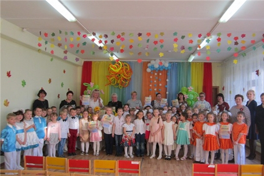 В Шумерле VI городской фестиваль «Разноцветные капельки» вновь объединил талантливых детей